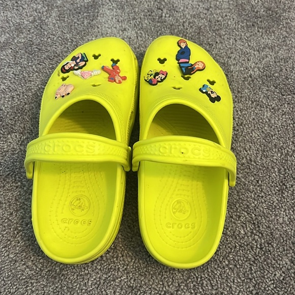 Disney theme crocs, side 9 WMNS 7 MNS, Yellow, 8 disney jibbitz - Picture 4 of 4